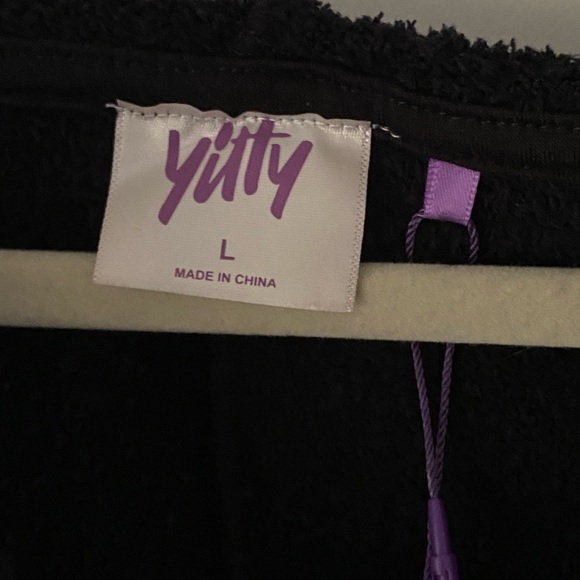 NWT YITTY Pet Me Short Fuzzy Zip Up One Piece Black Size Large - Picture 3 of 14
